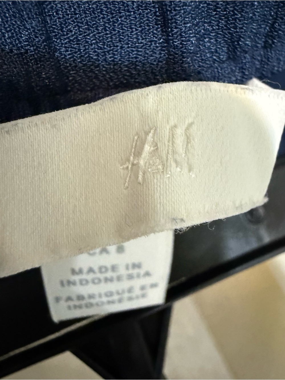H&M Navy Wide-Leg Cropped Pants - Picture 5 of 7